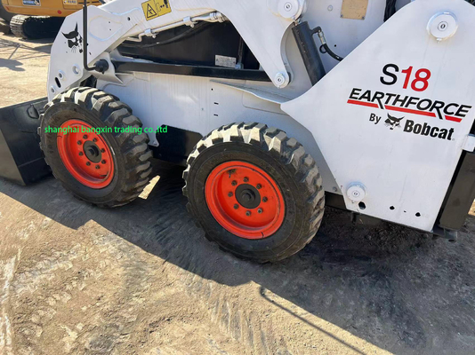 ボブキャット S18 スキッドステアローダー クボタエンジン 安価で耐久性