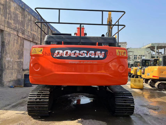 あなたのプロジェクトのために優れた状態で使用された Doosan DX300LC-9C クローラー掘削機