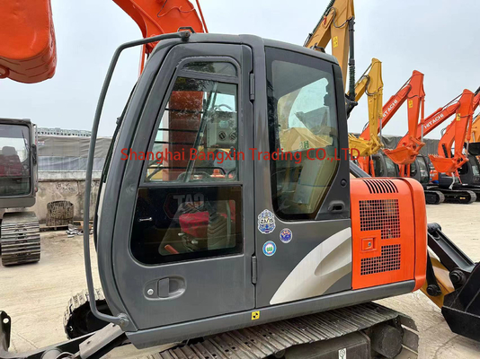 日本製のHitachi ZX60 中古掘削機 オリジナル水力シリンダーで手頃な価格