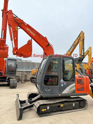 日本製のHitachi ZX60 中古掘削機 オリジナル水力シリンダーで手頃な価格