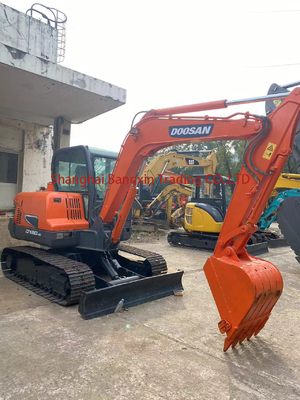 上海で最高のDoosan DX60 中古ミニ掘削機 EPA/CE認証