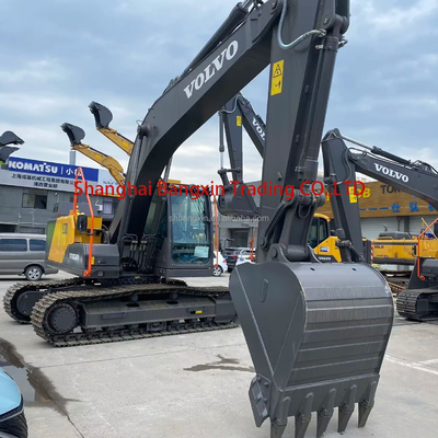 強力なパワーと水力安定性を持つ二手VOLVO EC200マシン