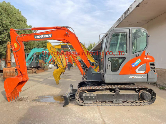 上海で最高の原始水力ポンプとDoosan DX60ミニ掘削機