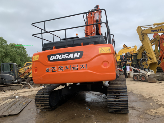 重い建設機械 ドーサン Dx300 中古掘削機 部品付き 30tons