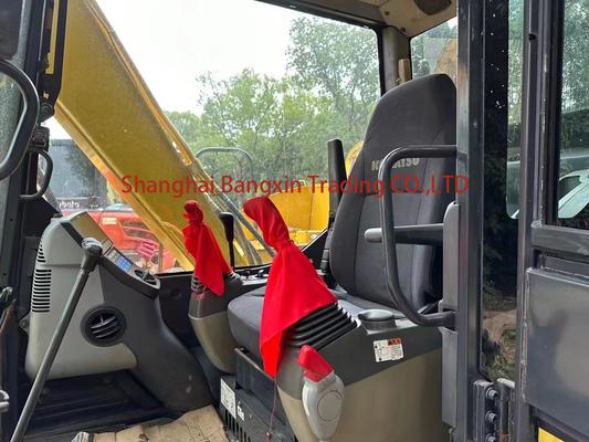優れた作業性能と1.0m3バケツ容量を持つ中古 CAT 320掘削機