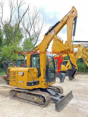 カテゴリー 305.5E2 ミニ掘削機 5.5 トンの稼働重量と優れた作業性能