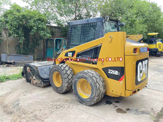 CAT 226 強力なパワーと水力安定性