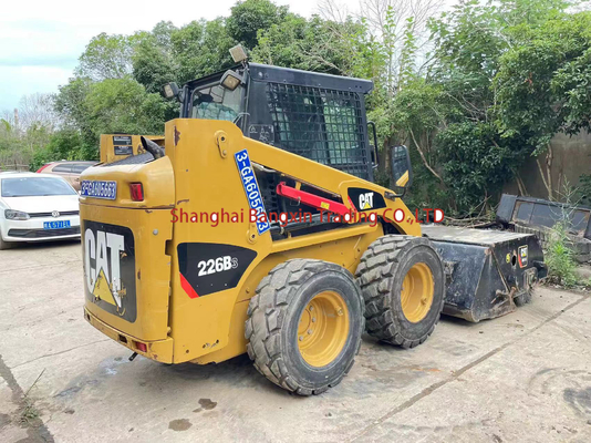 CAT 226 強力なパワーと水力安定性