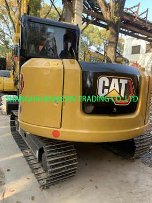 ミニ掘削機 Cat 307E2 7000kg マシン重量 上海で