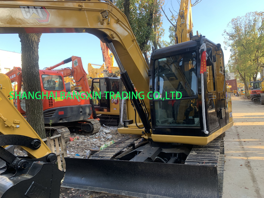 ミニ掘削機 Cat 307E2 7000kg マシン重量 上海で